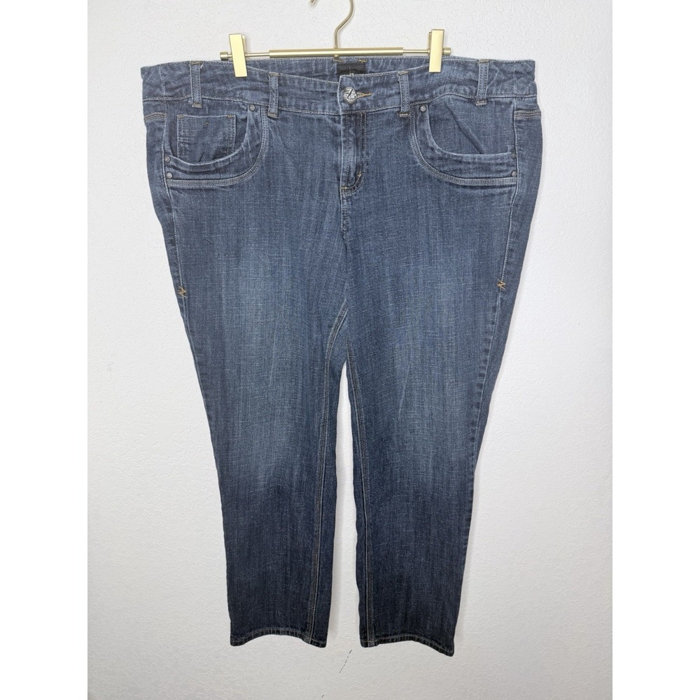 Z Cavaricci Denim Jeans Womens 22 Blue Med Wash Tapered Straight Plus Size